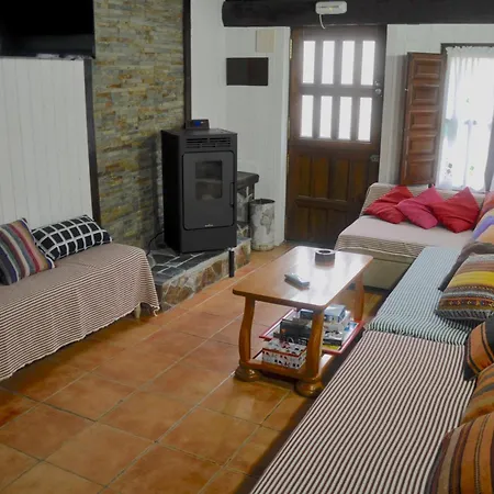 Charming House In Picos De Europa With Mountain View Feriehus *